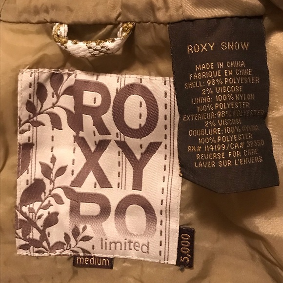 Roxy Snowboarding Coat - Size Medium - Picture 8 of 13